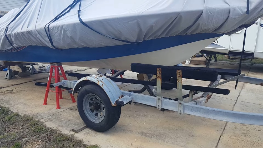 Jack a Boat Off a Trailer 