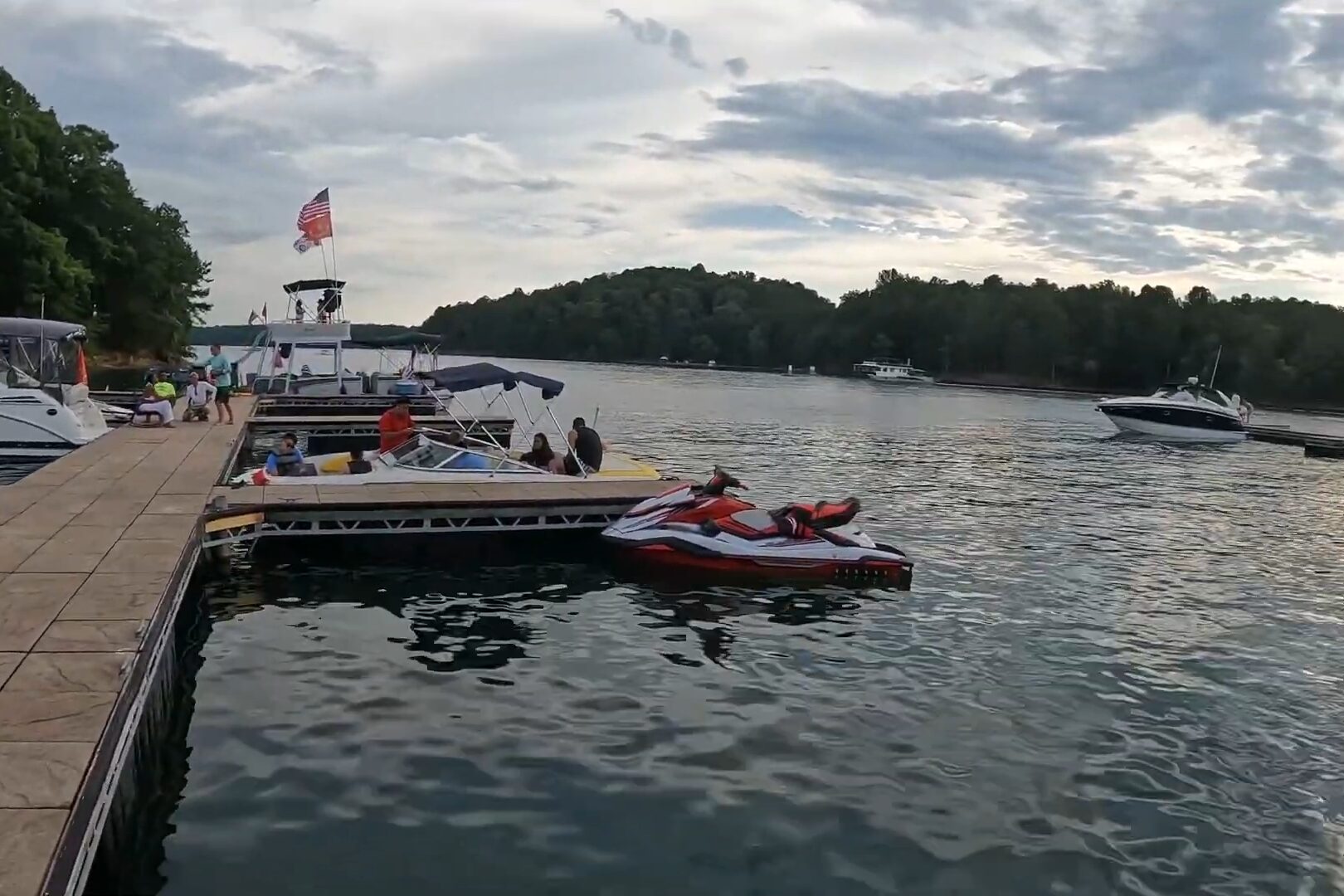 Lake Lanier Islands Boat Rentals