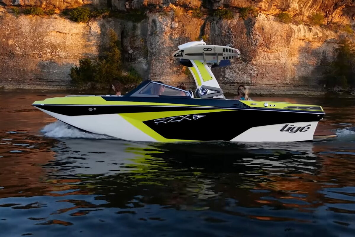 13 Best Ski Boats for Lakes in 2023 Lake Access
