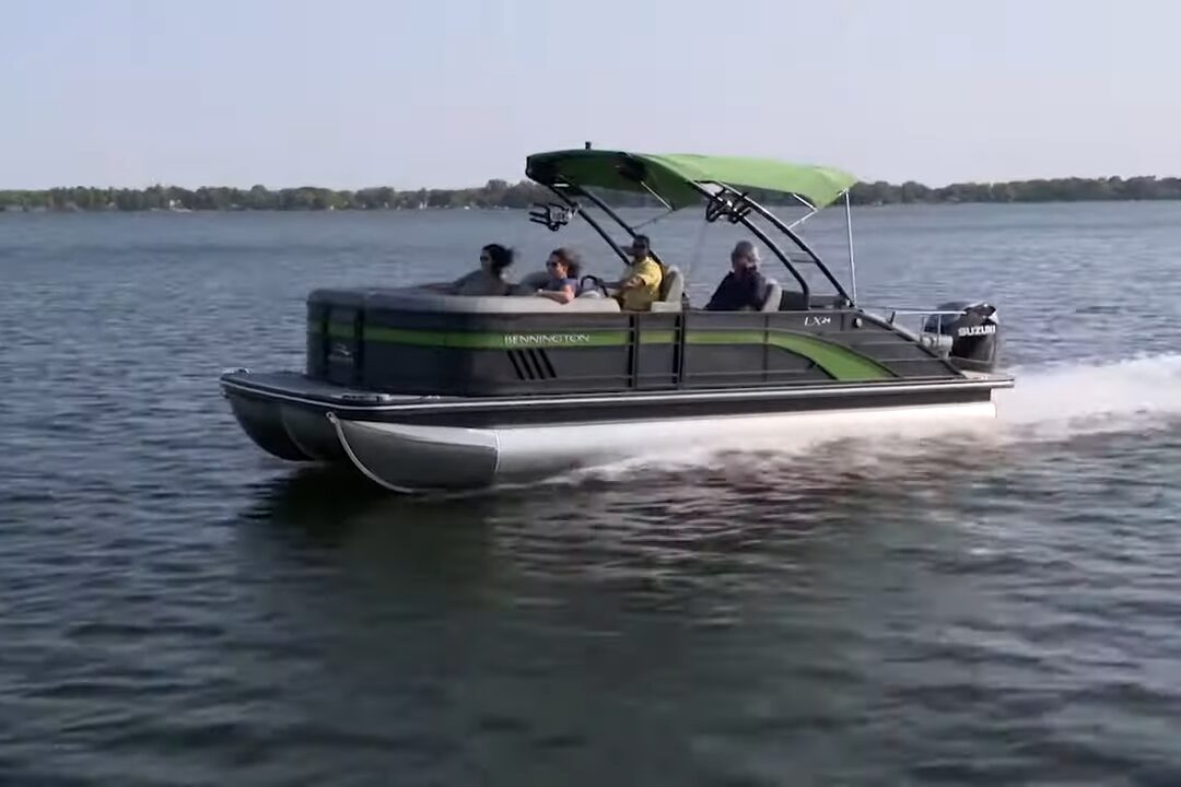 How Fast Can Pontoon Boats Go
